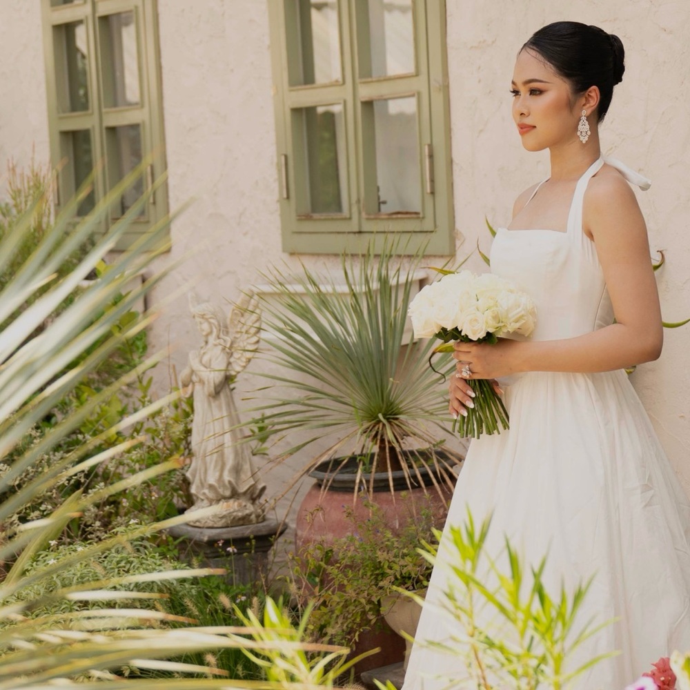 Chic Strapless White Dress - Picture 3 of 3